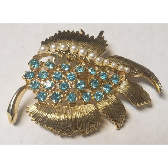Vintage Signed Gerry's Gold Tone Pearl Aqua Blue Crystal Rhinetsone Leaf Brooch - Picture 14 of 14
